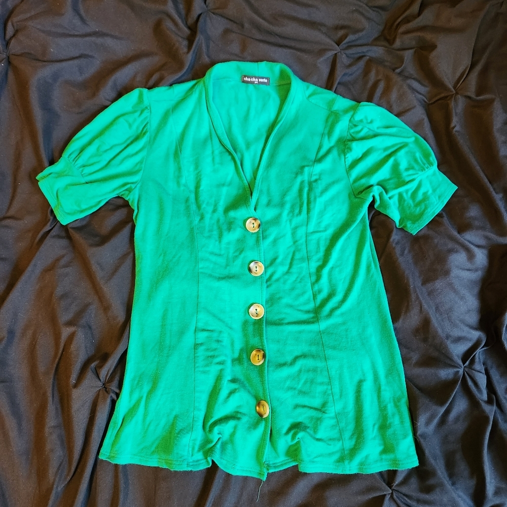 Green cha cha vente button shirt